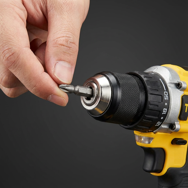 HOW IT WORKS STEP 1 MEDIA - TorqueMaster Pro Brushless Driver
