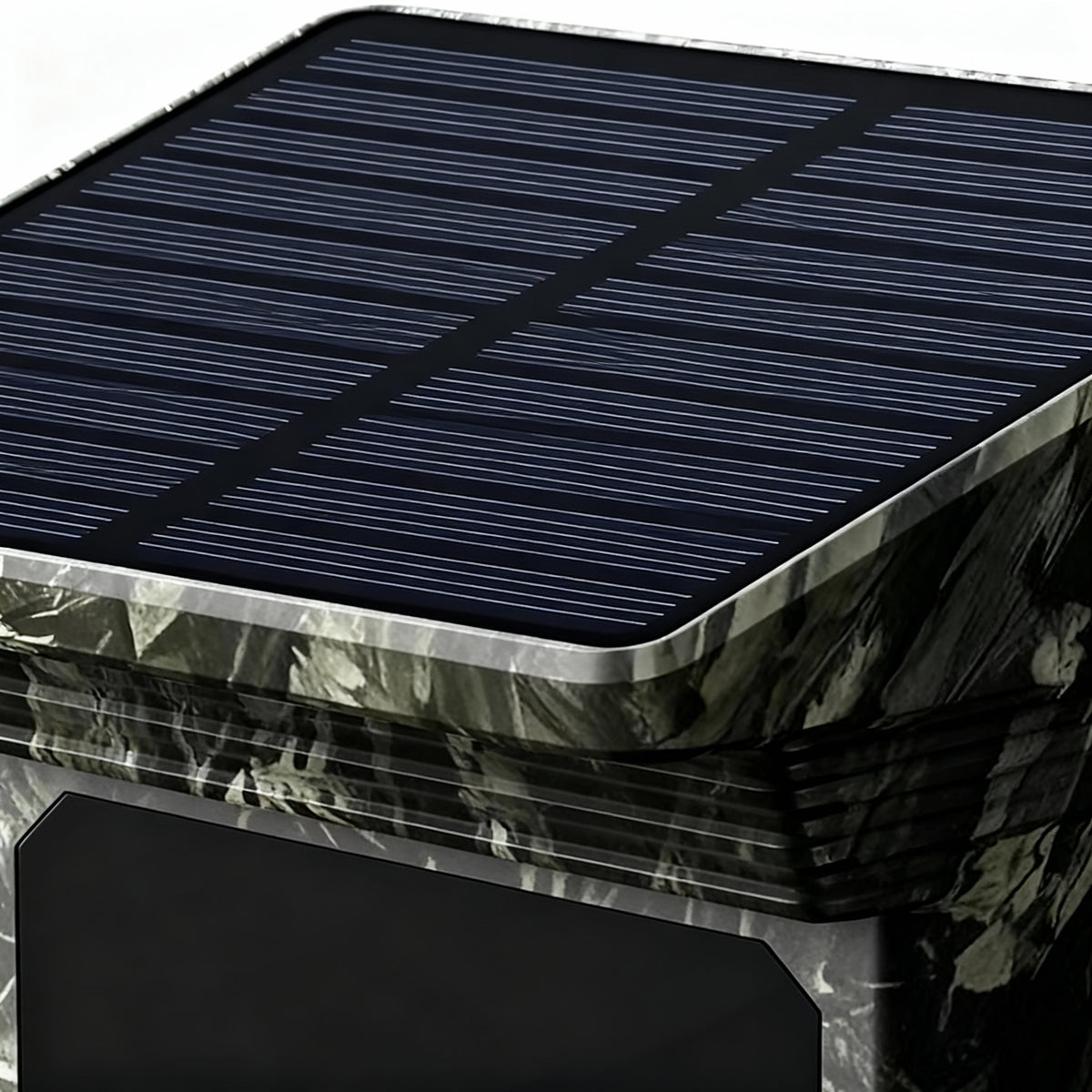 FEATURES IMAGE - EverCharge Solar Trail Cam
