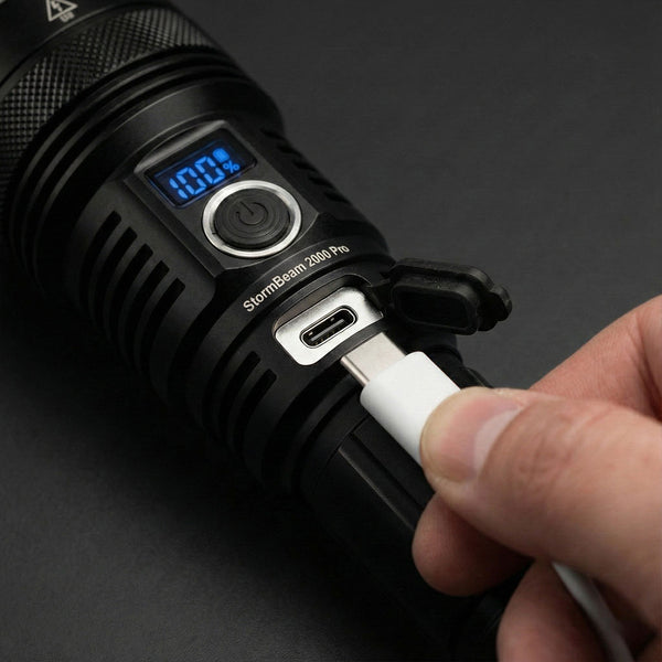 HOW IT WORKS STEP 3 IMAGE - Outage‑Ready USB‑C Flashlight 2000LM