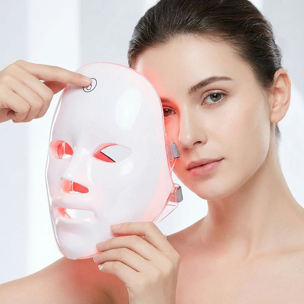 HOW IT WORKS STEP 1 MEDIA - GlowWave 7-Color LED Light Therapy Face Mask