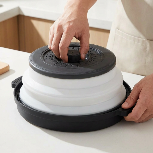 HOW IT WORKS STEP 2 MEDIA - SpillStop Microwave Dome Set
